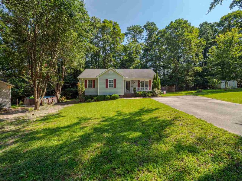 213 Dulcimer Ln, Zebulon, NC 27597