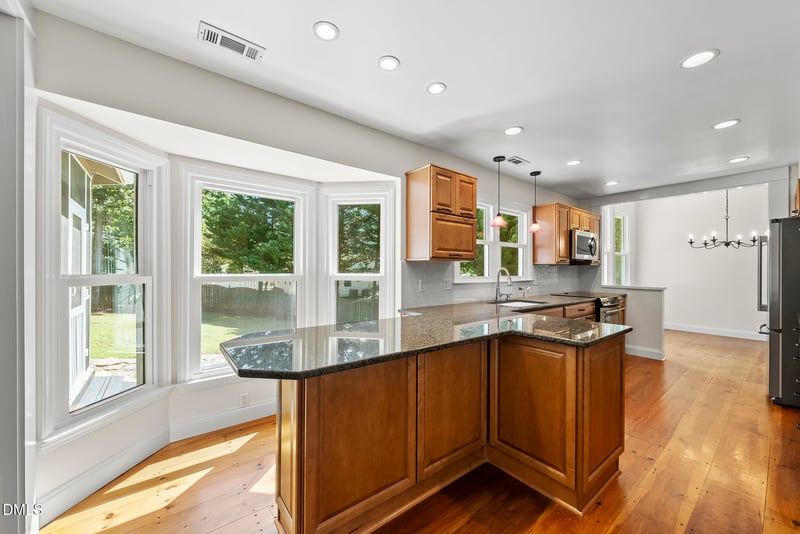 213 Excalibur Ct, Cary, NC 27513