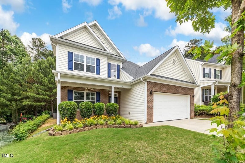 213 Florence Dr, Clayton, NC 27527