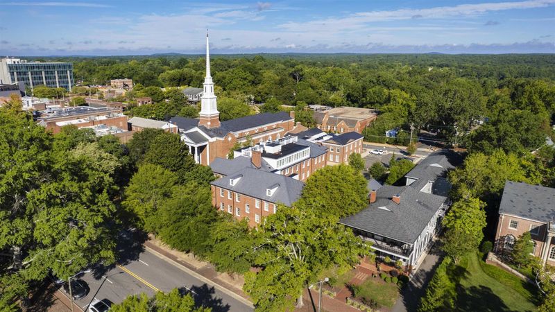213 E Franklin St #202, Chapel Hill, NC 27514