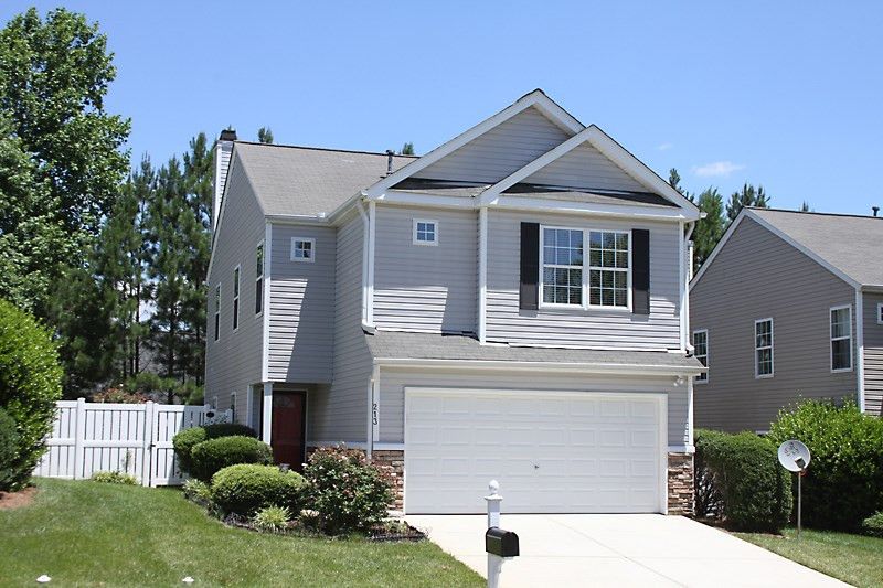 213 Hazelmere Dr, Holly Springs, NC 27540