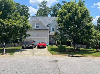 213 Holly Moor Ln, Holly Springs, NC 27540