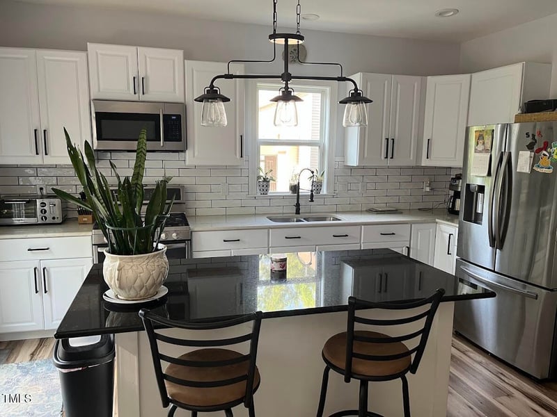 213 Holly Moor Ln, Holly Springs, NC 27540