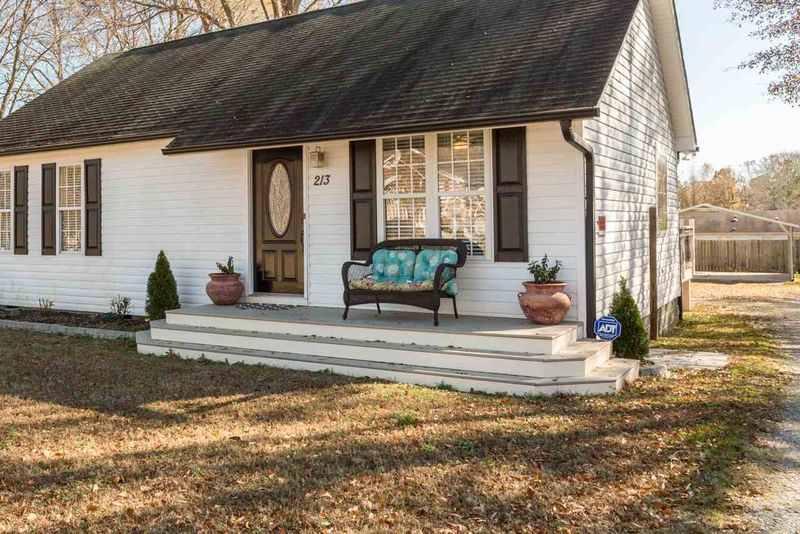 213 W Horton St, Zebulon, NC 27597