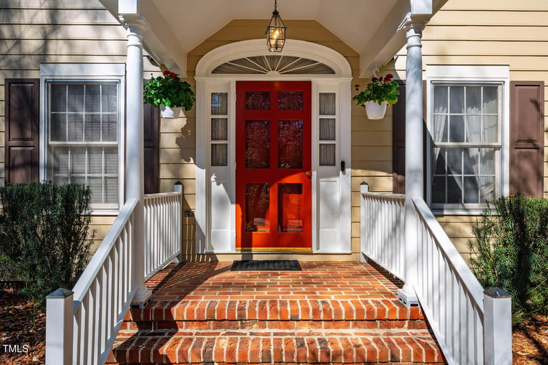 213 Huntington Dr, Chapel Hill, NC 27514