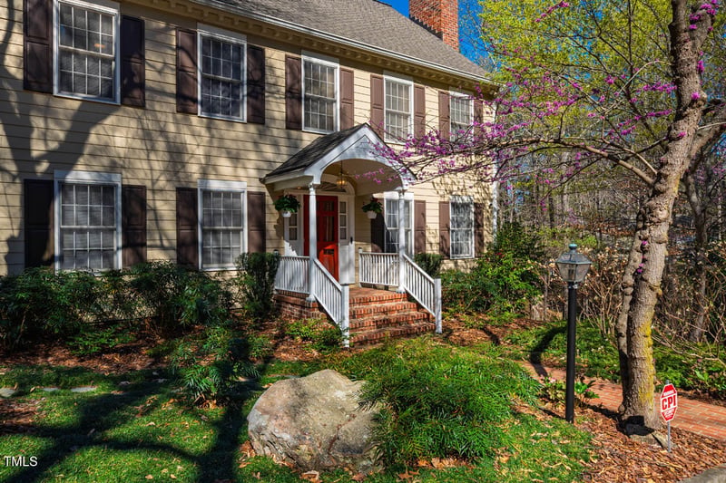 213 Huntington Dr, Chapel Hill, NC 27514