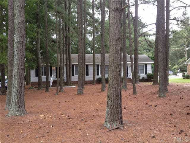 213 W Judd St, Zebulon, NC 27597