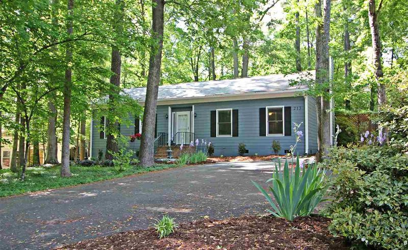 213 Landsbury Dr, Durham, NC 27707