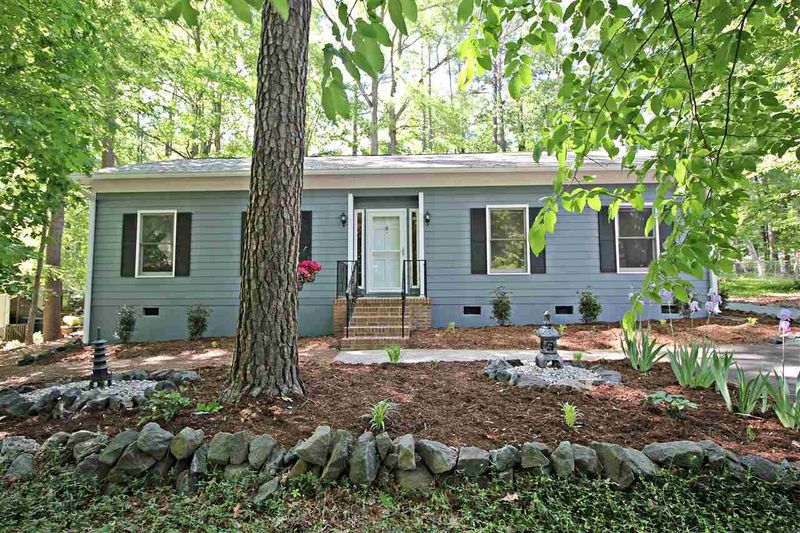 213 Landsbury Dr, Durham, NC 27707