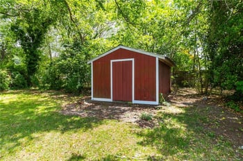 213 Lansdowne Rd, Fayetteville, NC 28314
