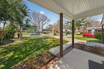 213 Lincoln Ct, Raleigh, NC 27610