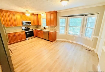 213 Lofton Dr, Fayetteville, NC 28311