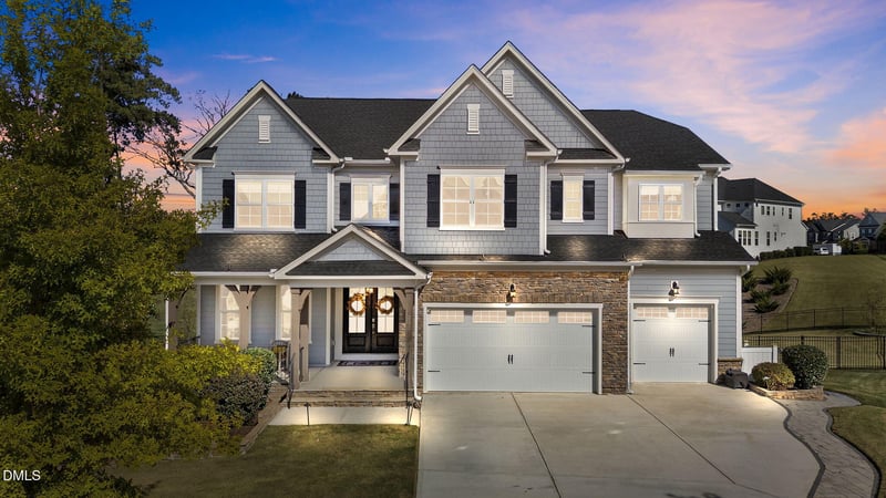 213 Lofty Oak Ln, Holly Springs, NC 27540