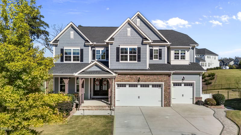 213 Lofty Oak Ln, Holly Springs, NC 27540