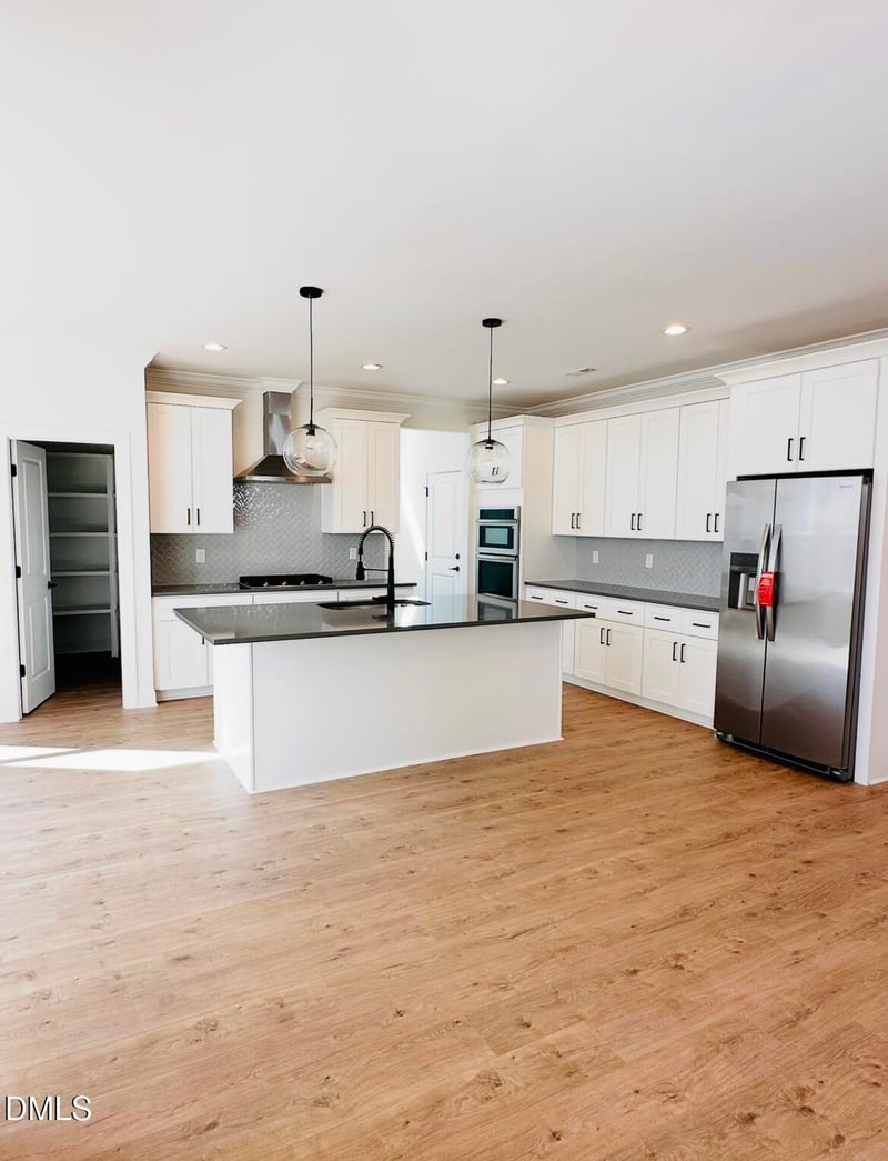213 Maple Ave, Holly Springs, NC 27540