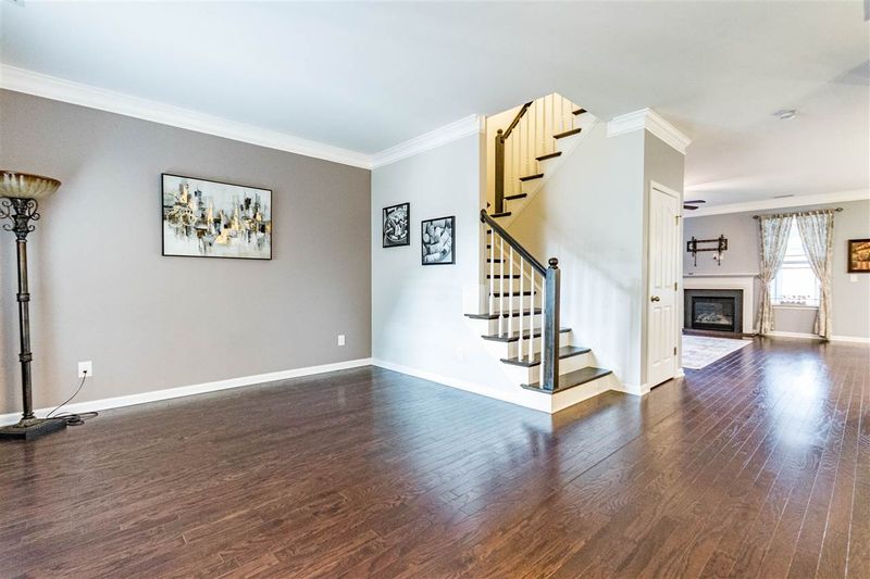 213 Mayfield Dr, Apex, NC 27539