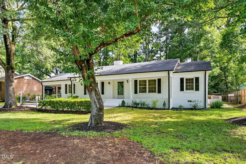 213 SE Maynard Rd, Cary, NC 27511
