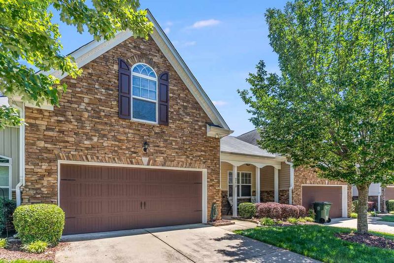 213 Meadow Beauty Dr, Apex, NC 27539