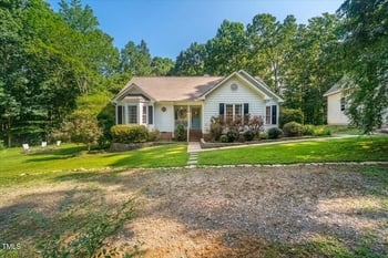 213 Oakcrest Dr, Wake Forest, NC 27587