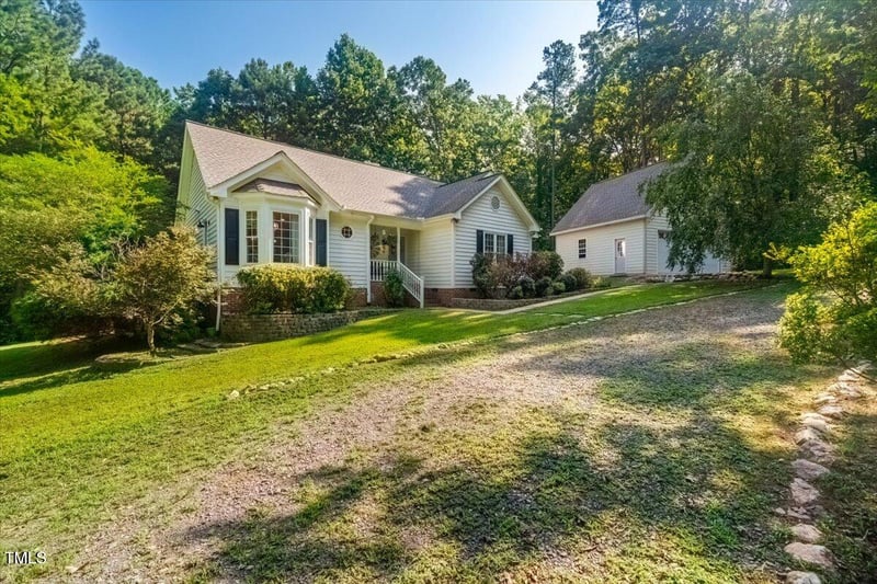 213 Oakcrest Dr, Wake Forest, NC 27587