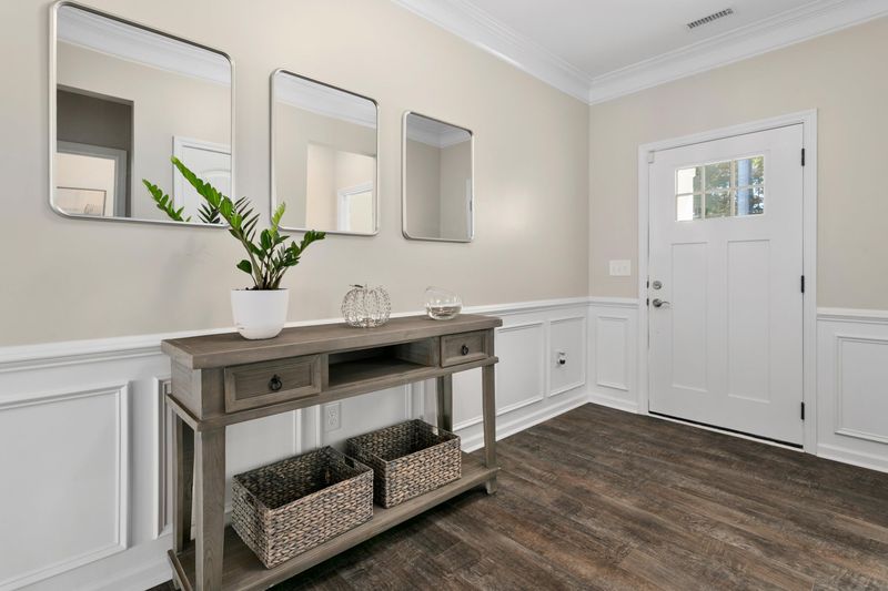 213 Oakmere Dr, Cary, NC 27513