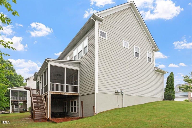 213 Preatonwood Dr, Apex, NC 27539