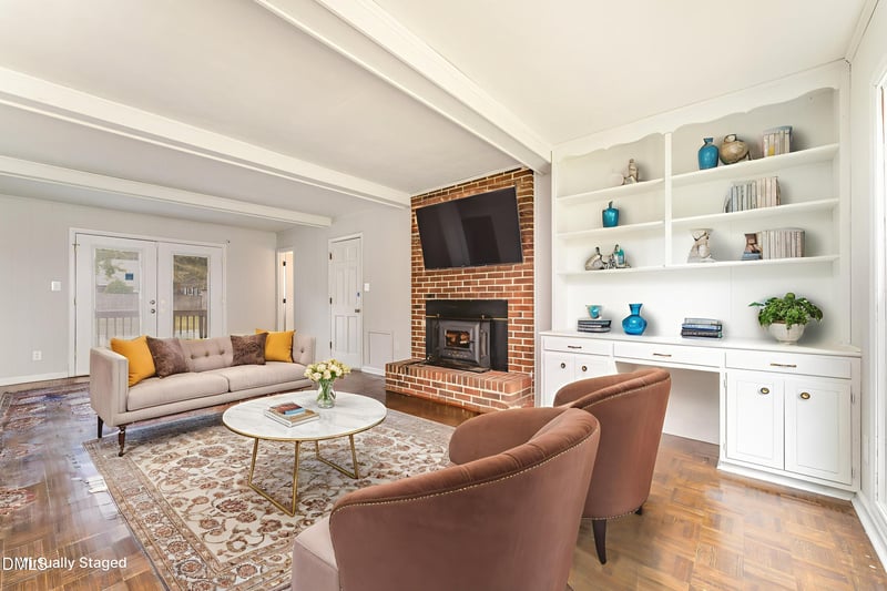 213 Rivenoak Dr, Fayetteville, NC 28303