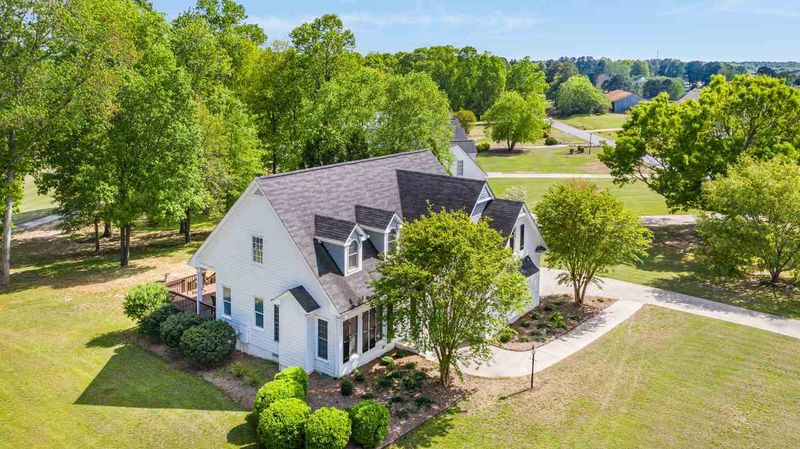 213 Riverwood Dr, Clayton, NC 27527