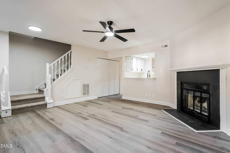 213 Rosebrooks Dr, Cary, NC 27513