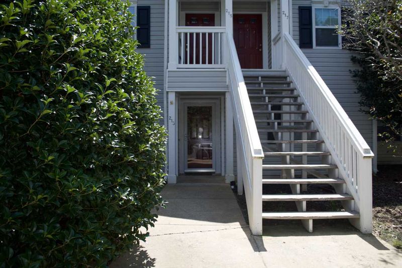 213 Schultz St #213, Chapel Hill, NC 27514