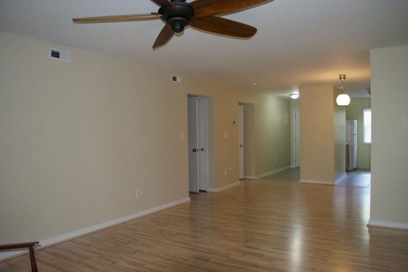 213 Schultz St #213, Chapel Hill, NC 27514