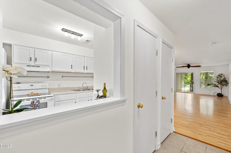 213 Schultz St, Chapel Hill, NC 27514