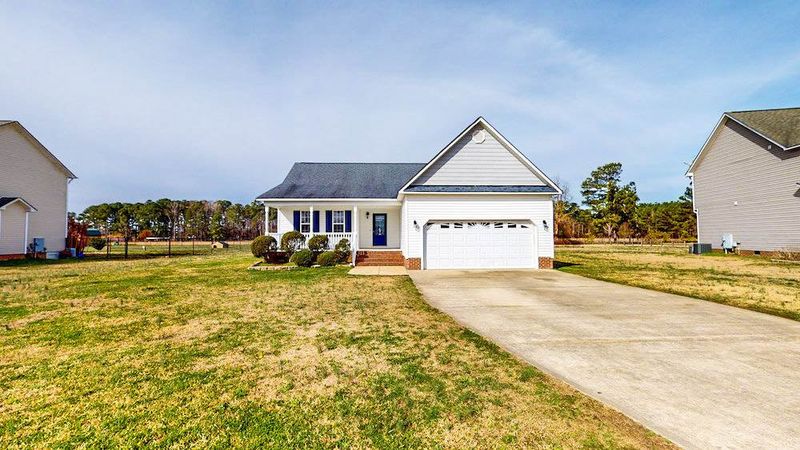 213 Serenity Pointe Dr, Selma, NC 27576