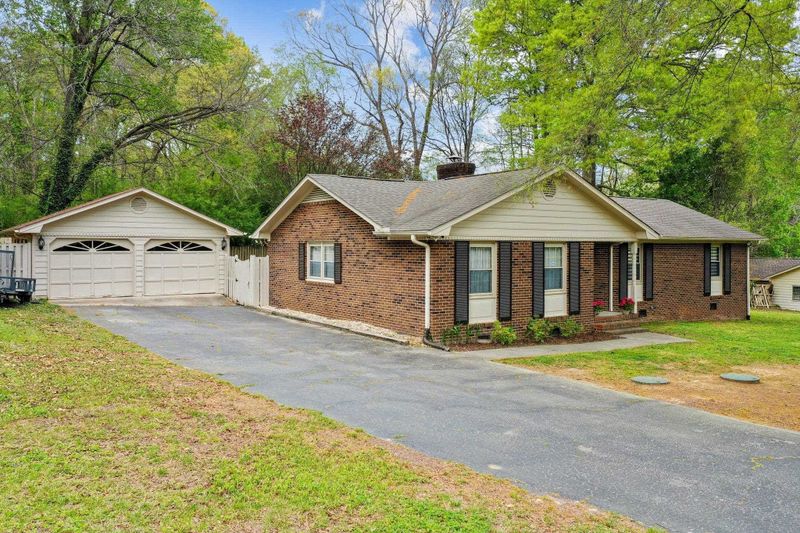 213 Smith Dr, Durham, NC 27712