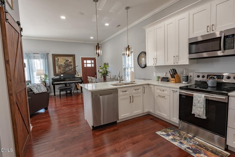 213 South St, Raleigh, NC 27601