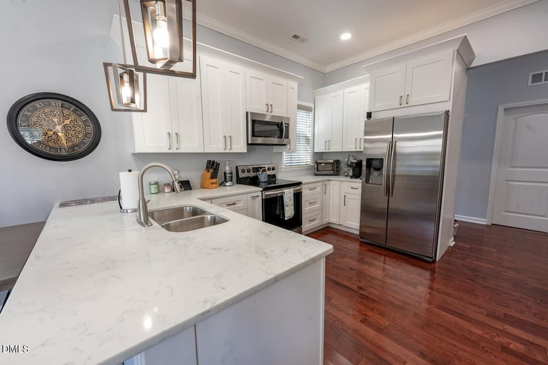213 South St, Raleigh, NC 27601