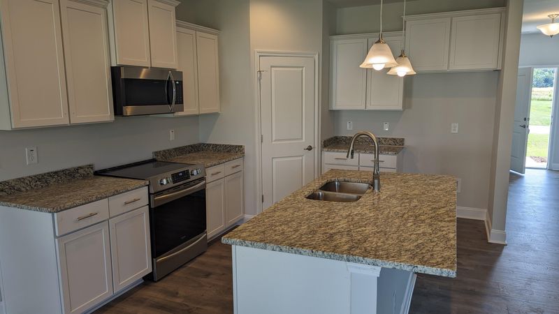 213 Spring Forest Dr, Goldsboro, NC 27534