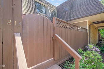 213 Summerwalk Cir, Chapel Hill, NC 27517