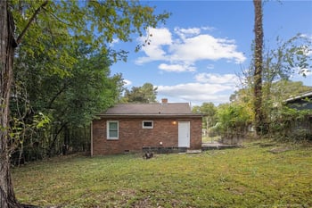 213 Sunset Ave, Fayetteville, NC 28301