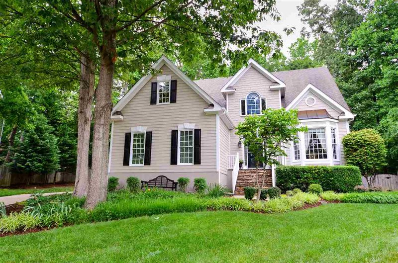 213 Townsend Ct, Cary, NC 27518