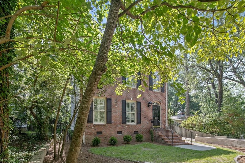 213 Valley Rd, Fayetteville, NC 28305
