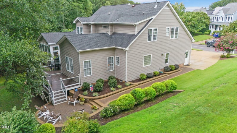 213 Vatersay Dr, Apex, NC 27502