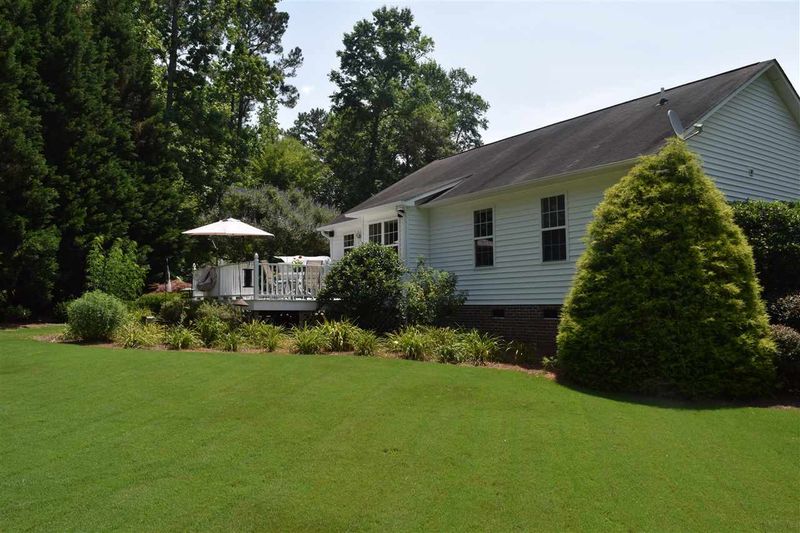213 Virginia Pine Dr, Clayton, NC 27520