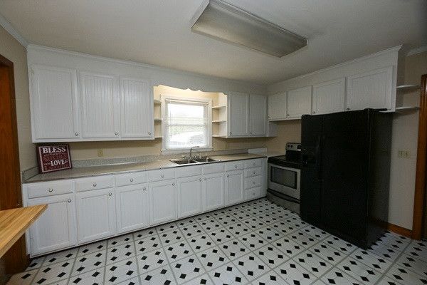 213 N Wilkins Rd, Haw River, NC 27258