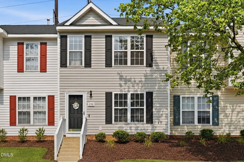 2130 Walnut Bluffs Ln, Raleigh, NC 27610