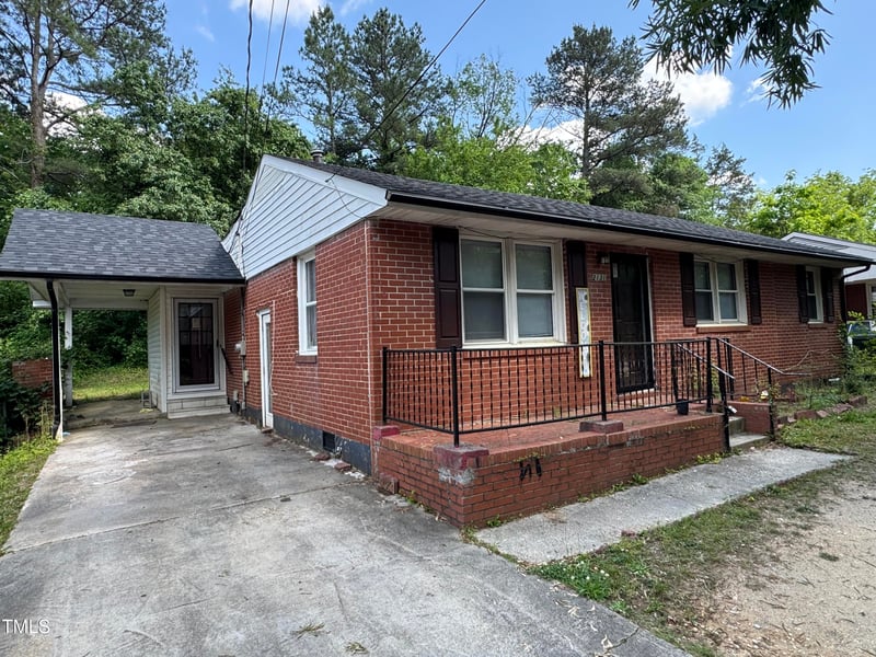 2131 Dandridge Dr, Raleigh, NC 27610