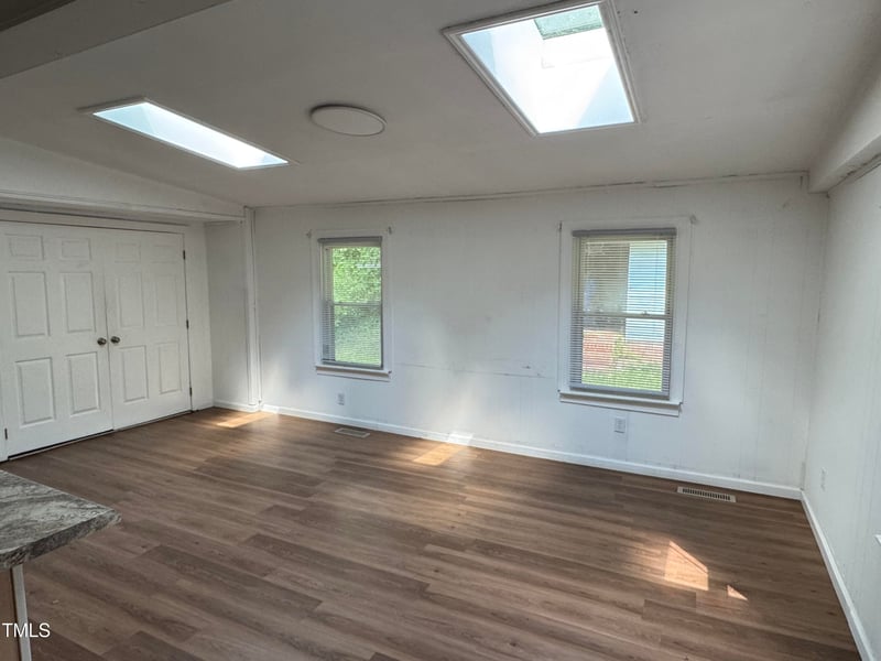 2131 Dandridge Dr, Raleigh, NC 27610