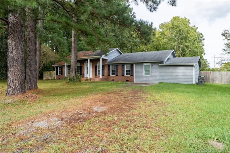 2131 Sapona Rd, Fayetteville, NC 28312