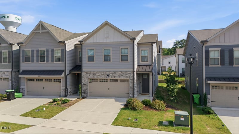 2131 Stegemann St, Apex, NC 27502
