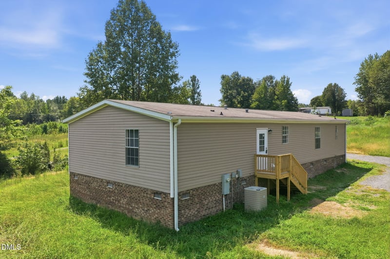 2132 Briar Fld Dr, Mebane, NC 27302